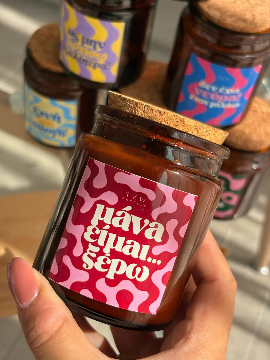 What's Your VIBE? Κερί με Ατάκα | TZW Candles 3 arwmatika keria atakes 9